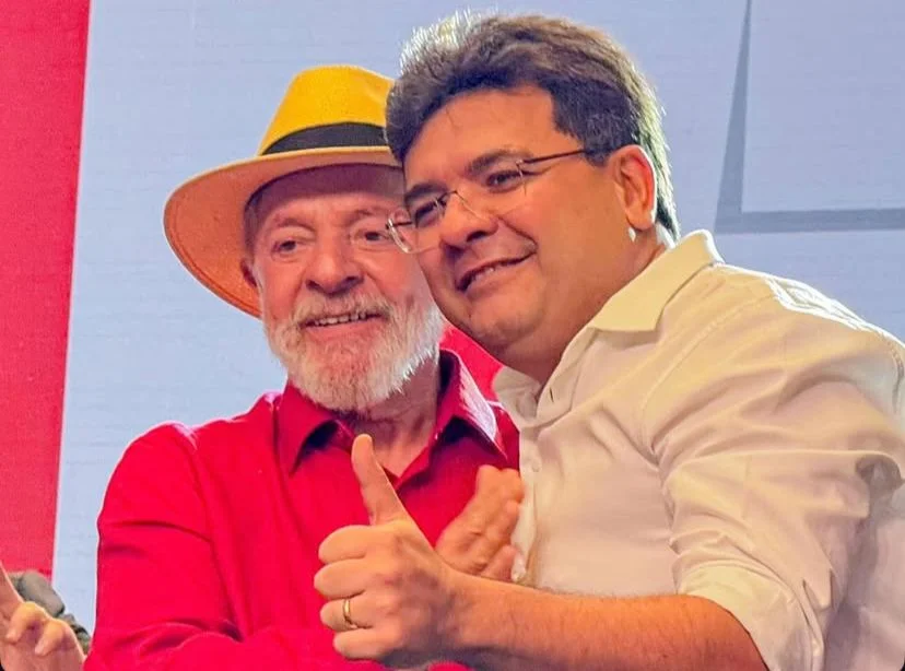 Rafael Fonteles embarca para Brasília para comemorar aniversário de Lula